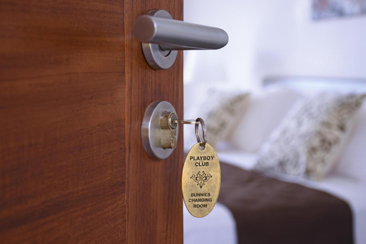 Deluxe Double Room with Balcony and Sea View,718472062:JPEG